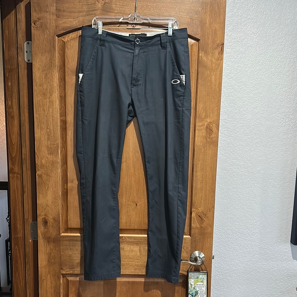 Oakley Slate Blue With Light Gray Accents Mens Dress Pants Tapered Fit 32W x 34L